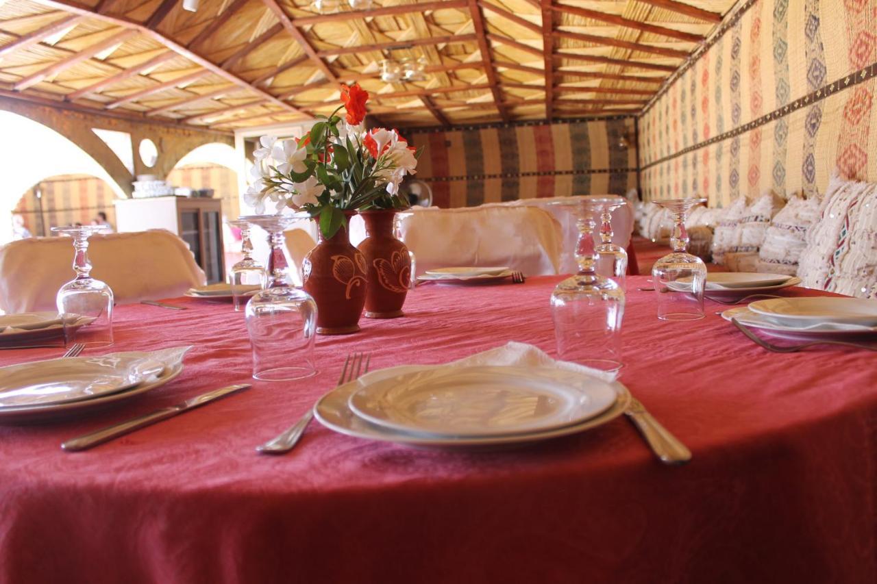 Dar Alfourssane Ferme D'Hote 우아르자자테 외부 사진