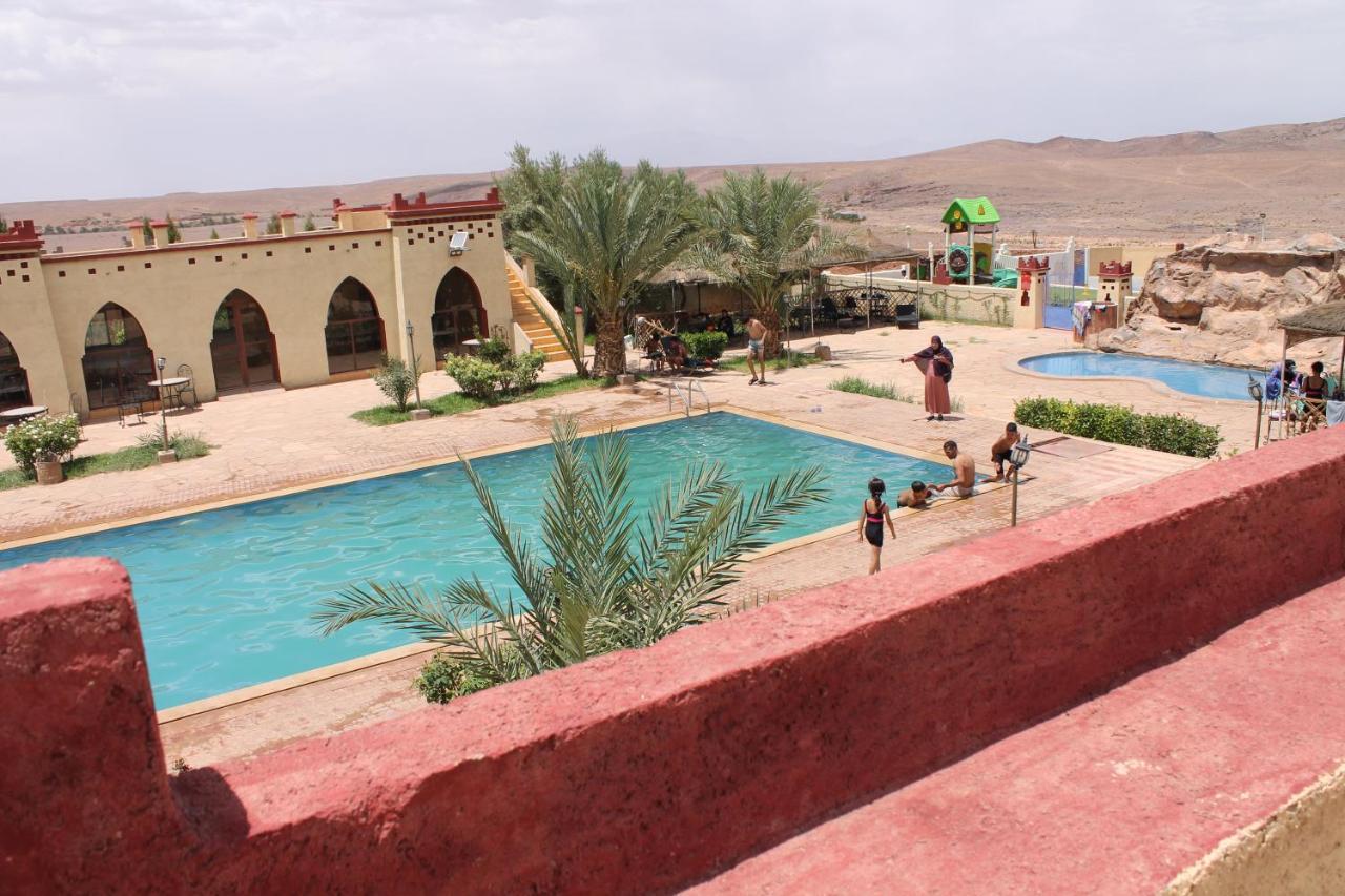 Dar Alfourssane Ferme D'Hote 우아르자자테 외부 사진