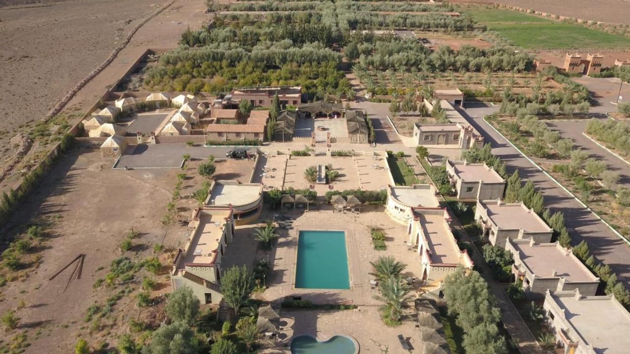 Dar Alfourssane Ferme D'Hote 우아르자자테 외부 사진