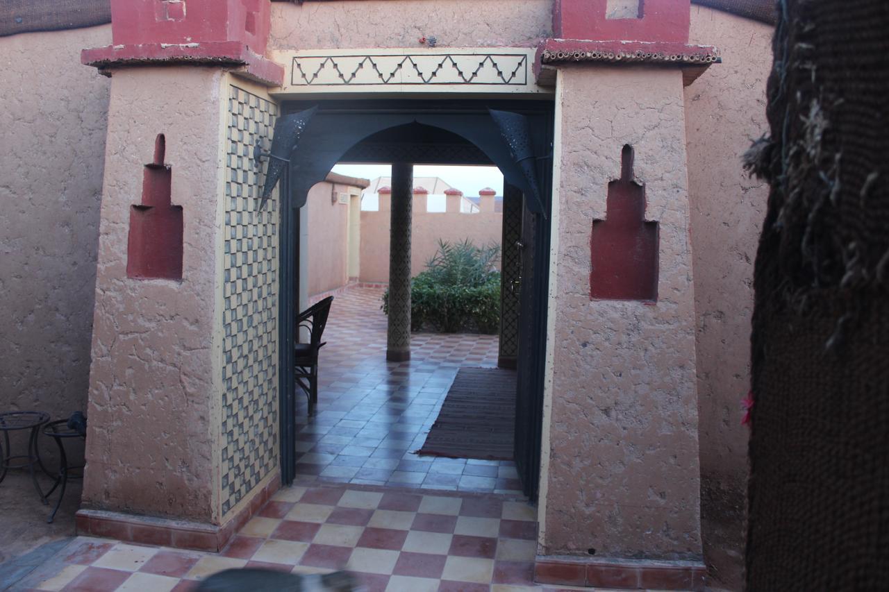 Dar Alfourssane Ferme D'Hote 우아르자자테 외부 사진